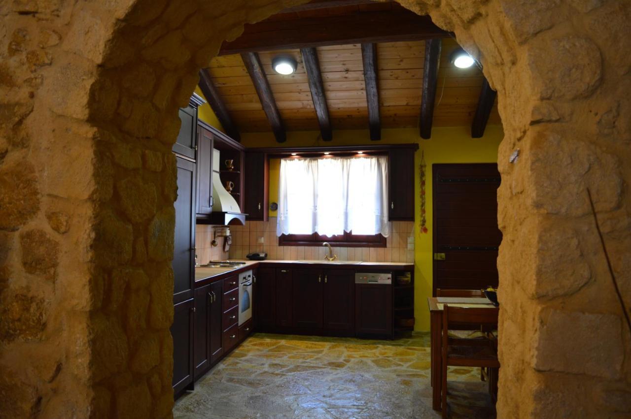 - Corfu Makrades